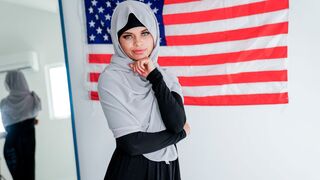 Hijab Hookup - Fully Filling Destiny